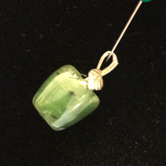 Vintage Jewelry - $10 SALE Carved Green Jade Stone Apple